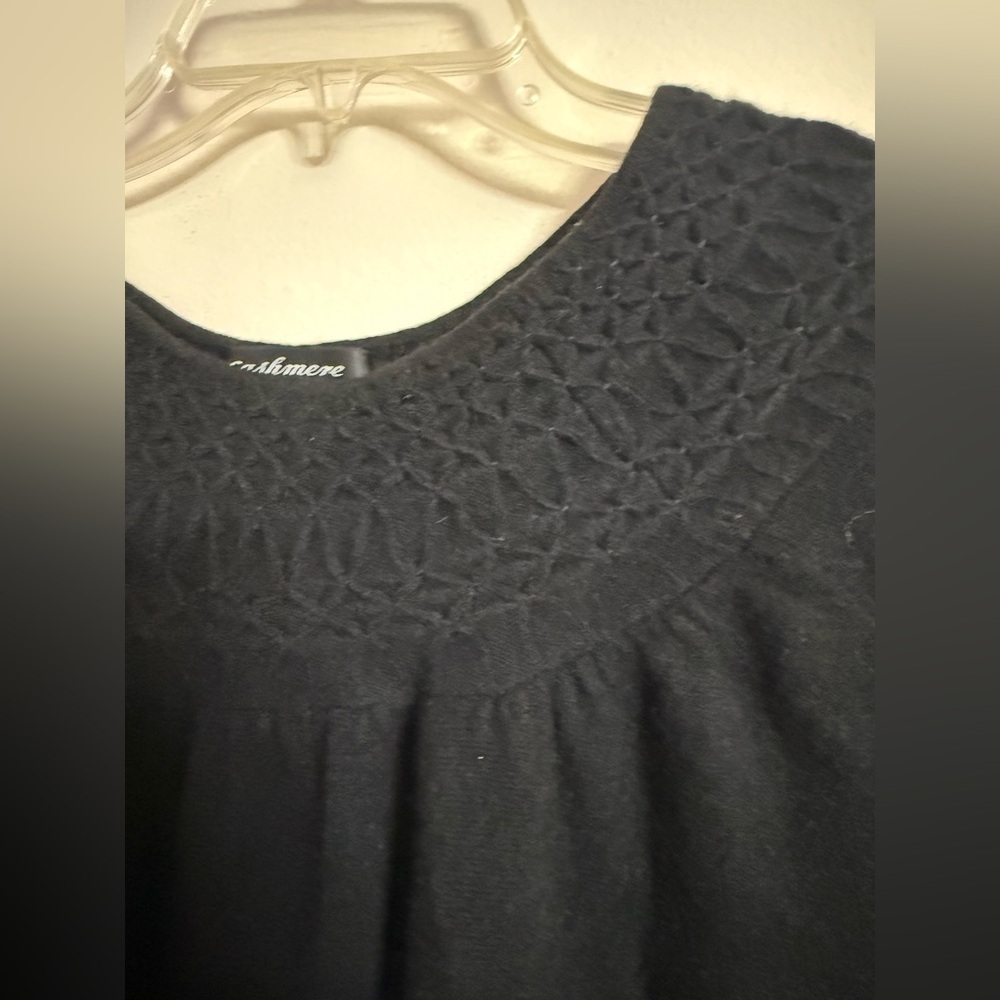 LORD & TAYLOR Classic Black Quilted Boat Neck 100% Cashmere Sweater XS - Picture 3 of 5
